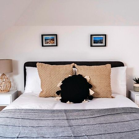 Finest Retreats - Tolcarne Stay - Luxury Newquay Apartment New Quay Exterior foto
